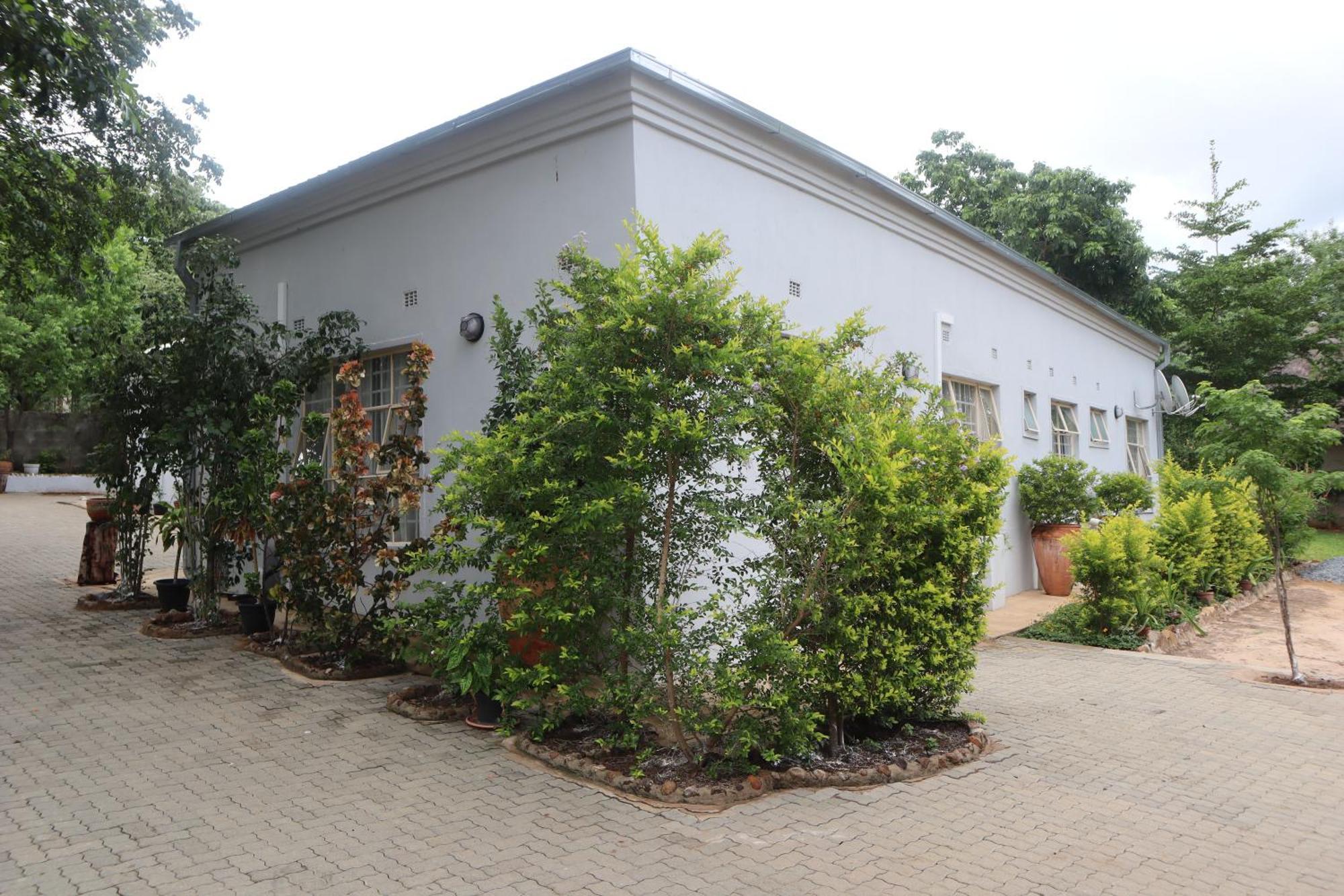 Bed and Breakfast Beulah Court Vineyard Kasane Exterior foto